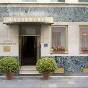 hotel-brandenburger-hof.topcolognehotels.com/